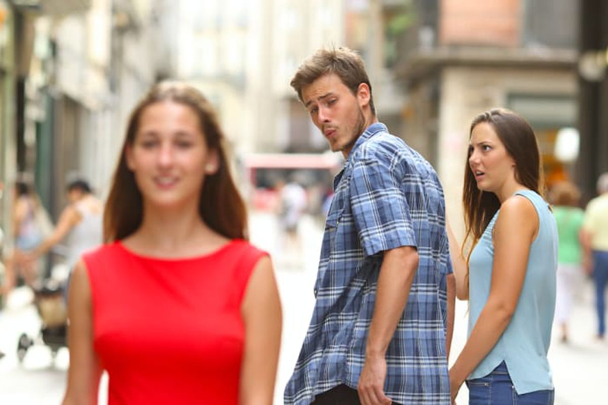 Distracted Boyfriend meme about Glamnetic